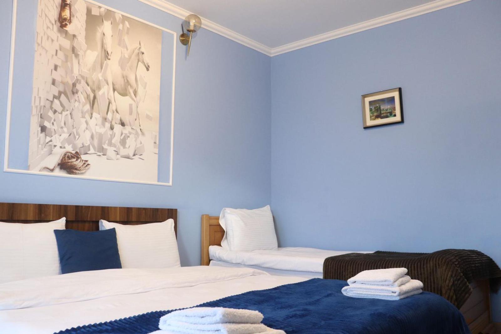 Guesthouse Relax In Kazbegi ภายนอก รูปภาพ
