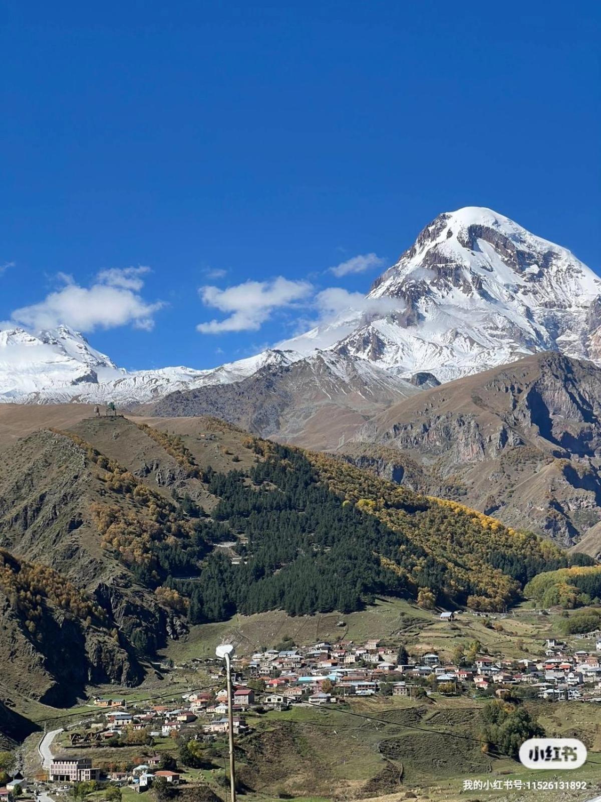 Guesthouse Relax In Kazbegi ภายนอก รูปภาพ